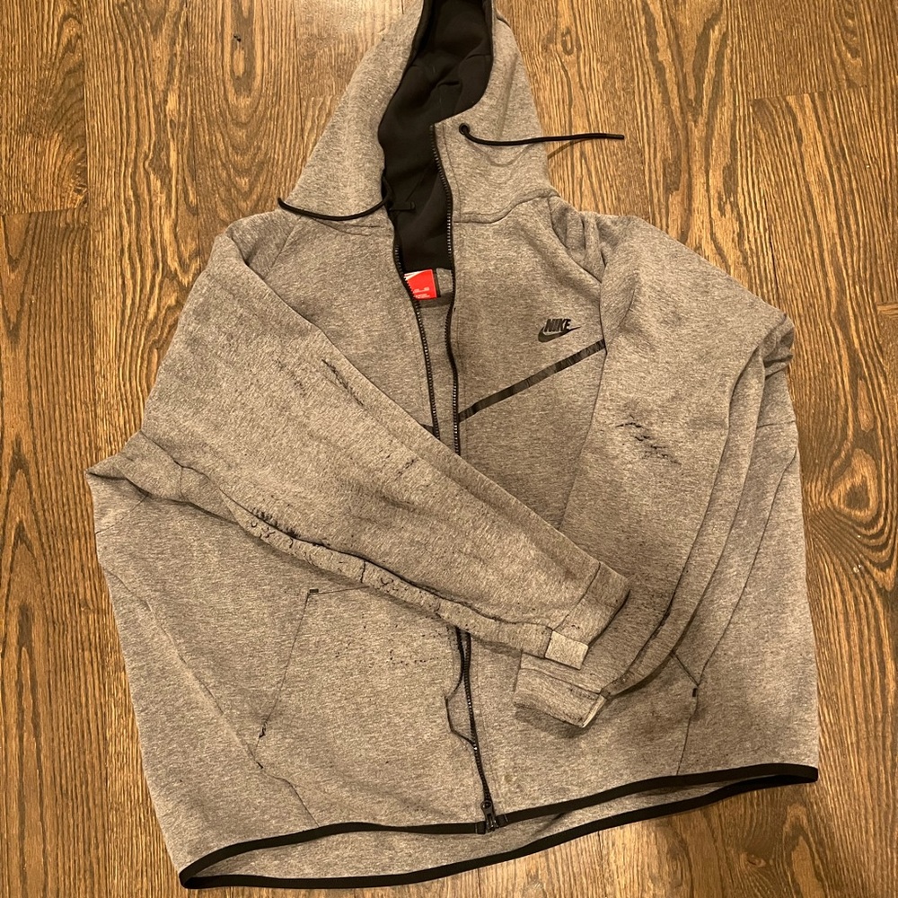 Nike Tech